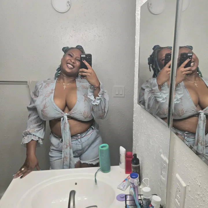 @hippieqveen