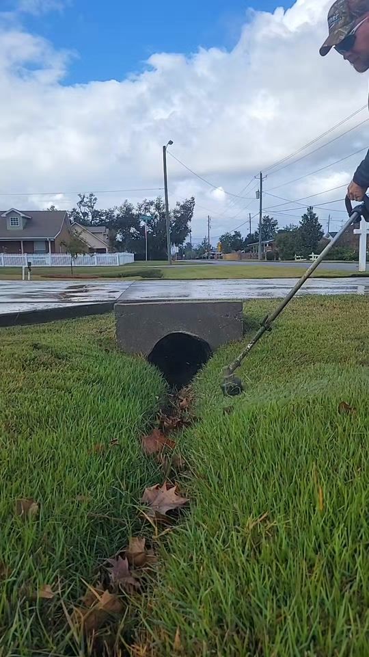 TikTok video thumbnail by connerlawnandmaintenance