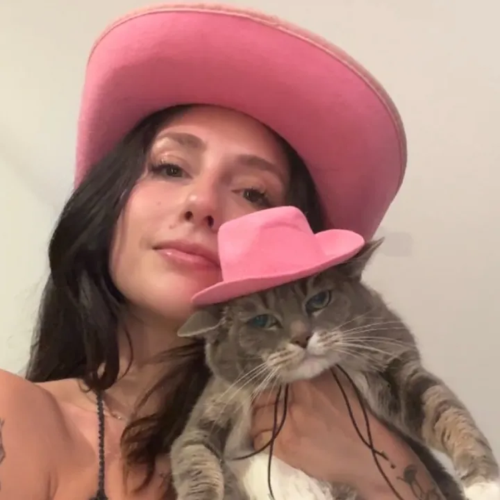 @hellotefi