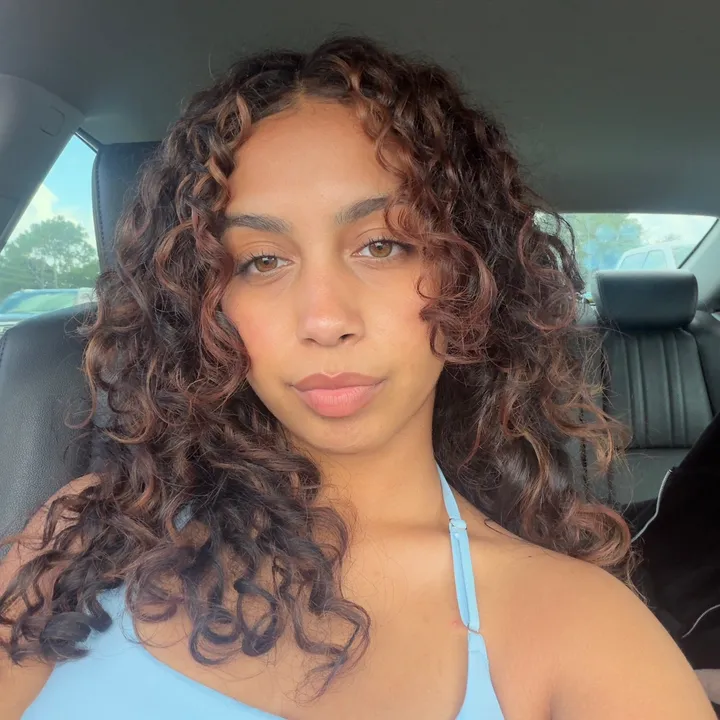 lauryyc_