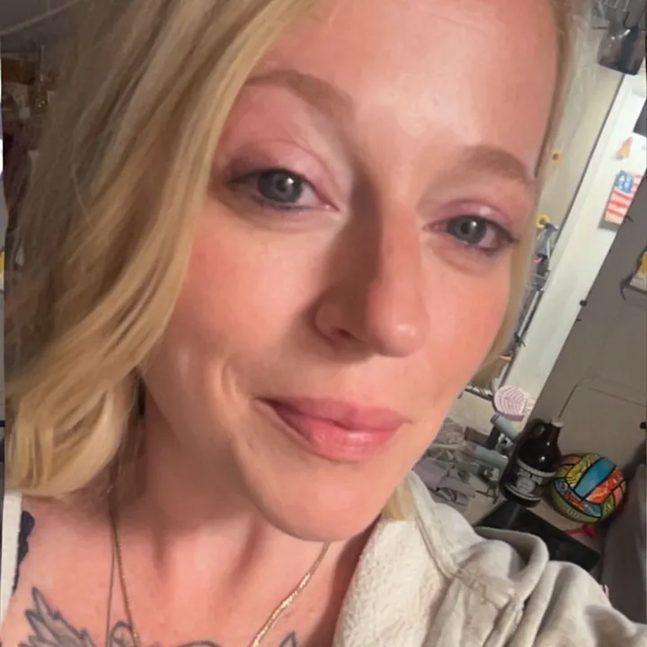 queenbee0376