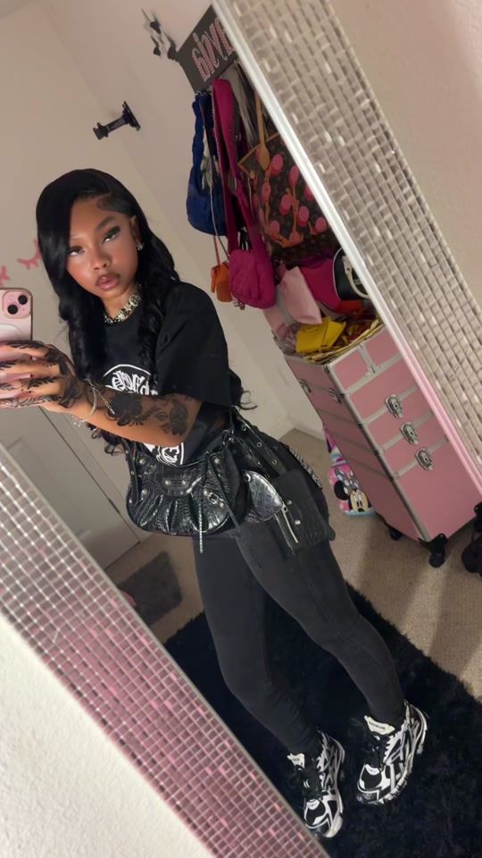 TikTok video thumbnail by itsdaysiiaapt.2